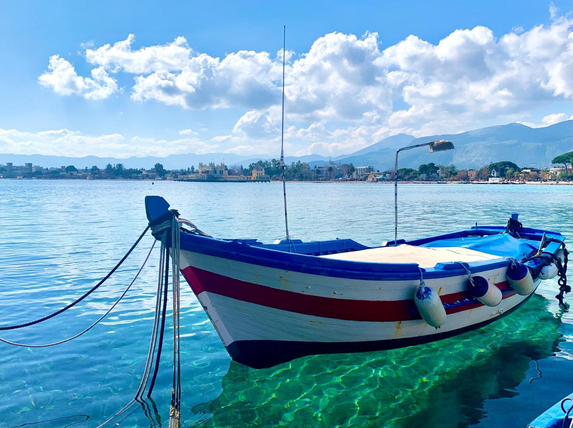 Medea Mondello Holiday Bagian luar foto